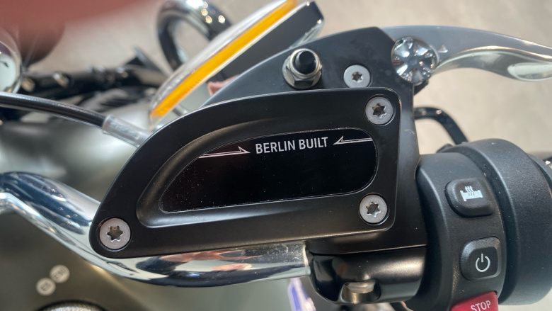 BMW R18 First Edition